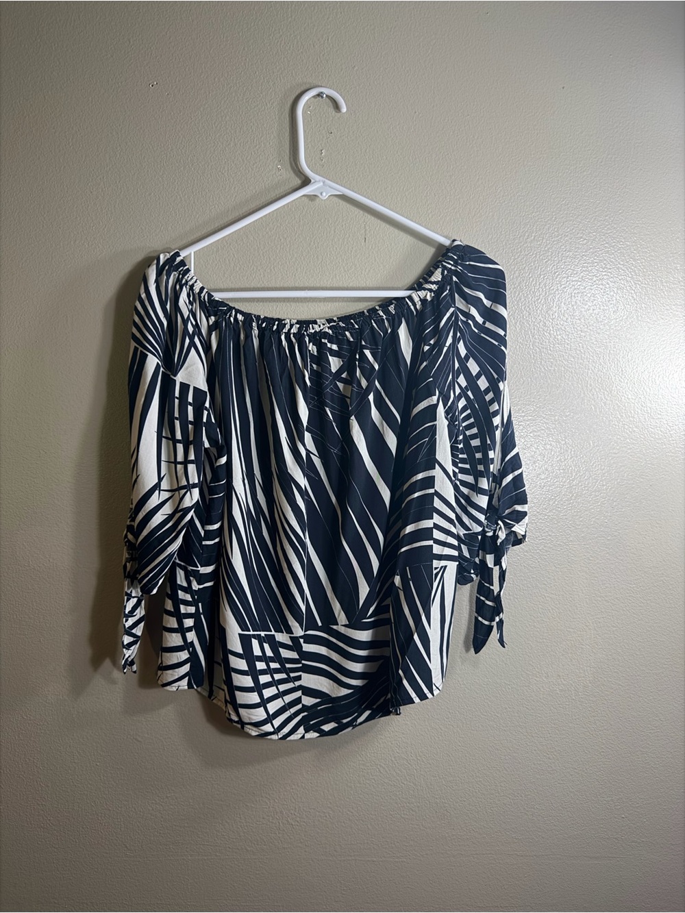 World Market Black Cream Tropical Palm Print Off Shoulder Blouse S/M Boho Resort